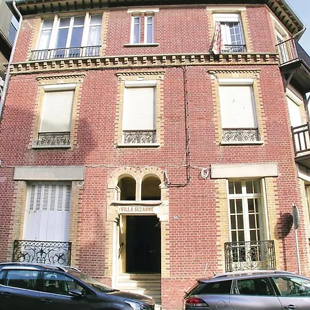 2 Bedroom Awesome In Appartamento