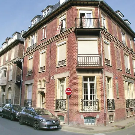 Appartamento 2 Bedroom Awesome In