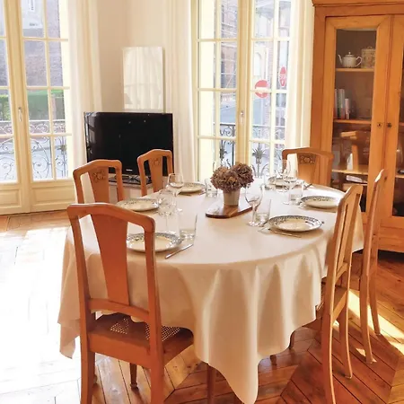 דירה 2 Bedroom Awesome In *