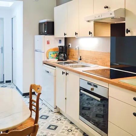 דירה 2 Bedroom Awesome In *